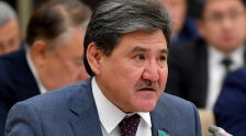 Депутат Едил Мамытбеков