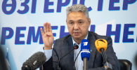 Лидер партии Ак жол Азат Перуашев во время предвыборной гонки перед голосованием в мажилис 2021 года