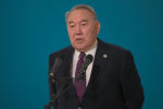 Елбасы Нурсултан Назарбаев на избирательном участке 