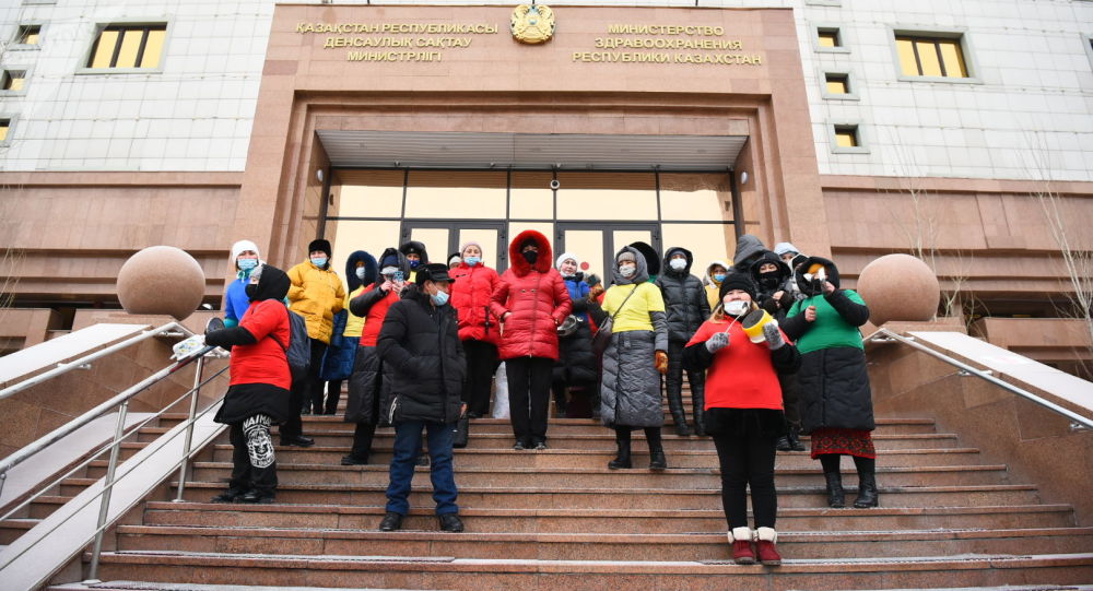 Свердловские эсеры перед выборами провели акцию протеста с помощью фотошопа