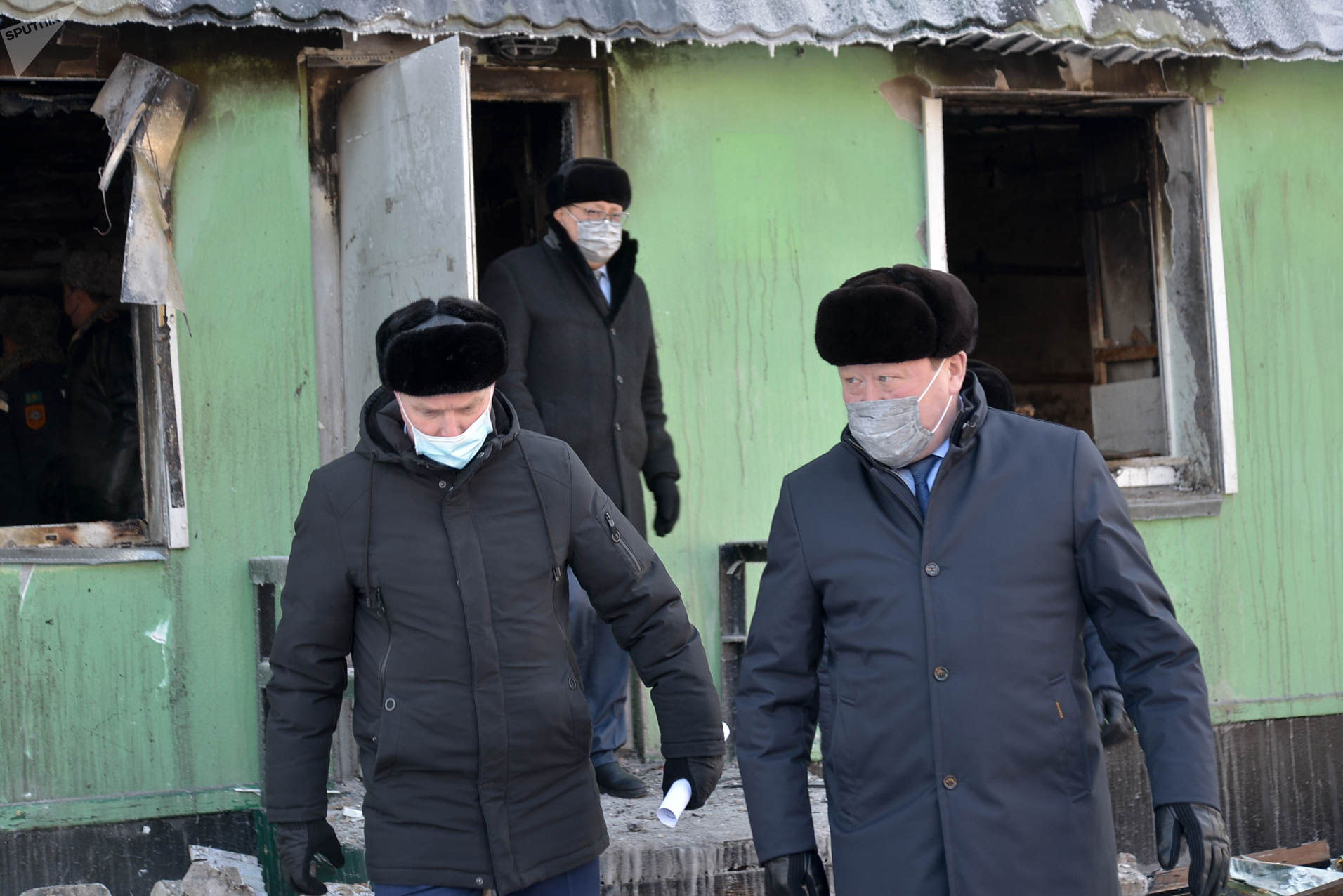 Аким на месте ЧП, где произошел взрыв газа в жилом доме в Петропавловске