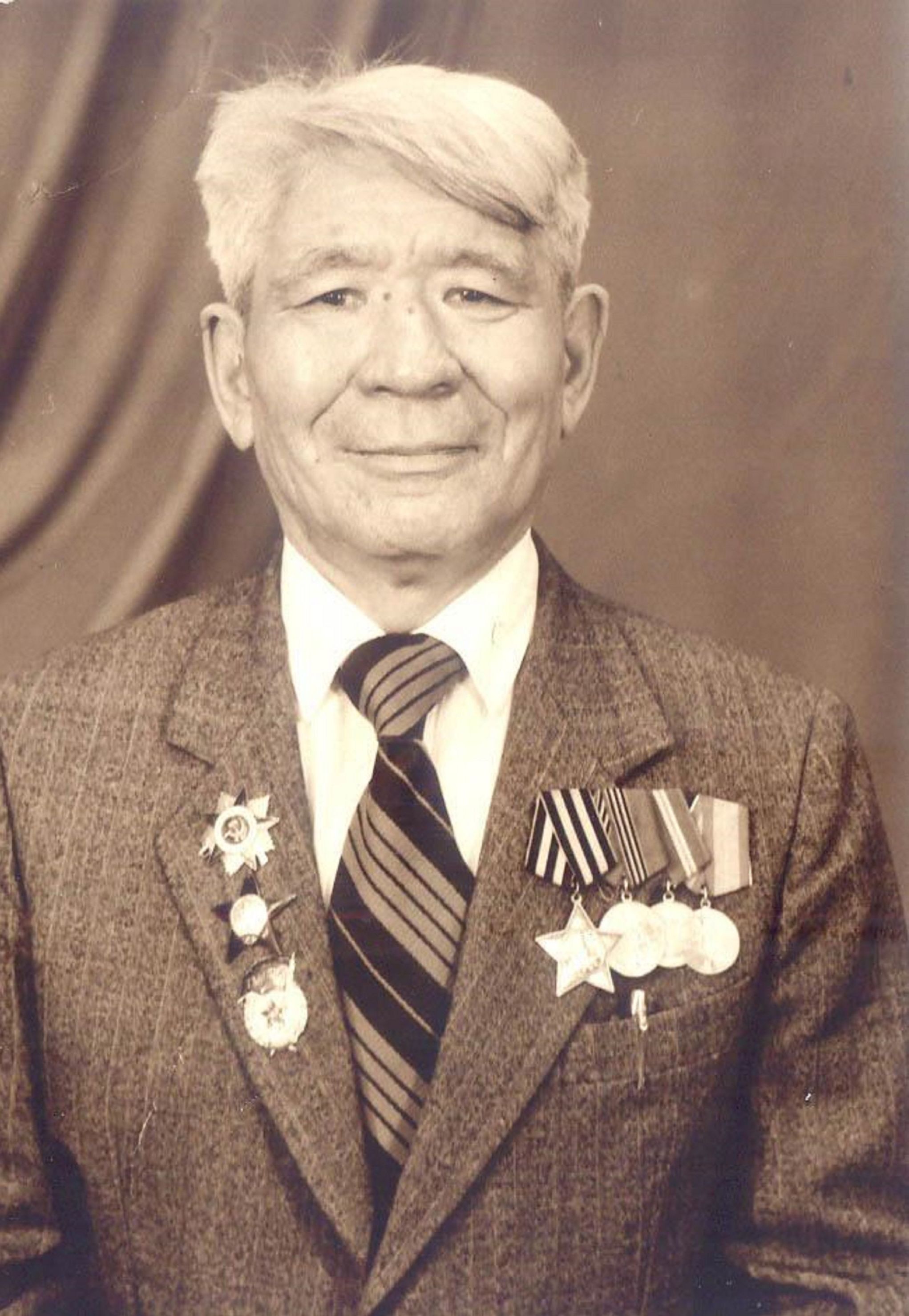 Ветеран Великой Отечественной войны Мухамед Калиев