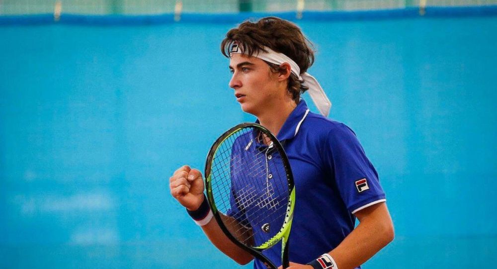Казахстанский теннисист сенсационно выбил бывшую 18-ю ракетку мира на Astana Open