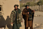 Боевики Талибана* на блокпосту в провинции Бадгиз