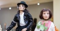 Кукла Майкла Джексона
