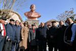  В Туркестанской области открыт бюст великого казахского поэта Абая Кунанбаева
