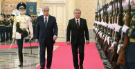 Президент Казахстана провел переговоры с Президентом Узбекистана в узком составе