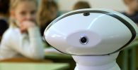 Дистанционка с эффектом присутствия: робот заменил ученика - видео