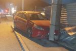 Тойота и Мицубиши столкнулись на перекрестке: пострадал пешеход