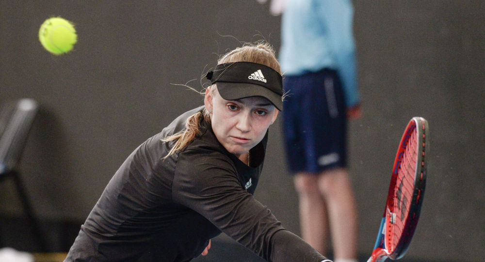 Казахстанское дерби на Australian Open: Елена Рыбакина победила Зарину Дияс в трех сетах