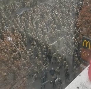 Силовики Алматы готовятся противостоять погромщикам, 5 января 2022 года