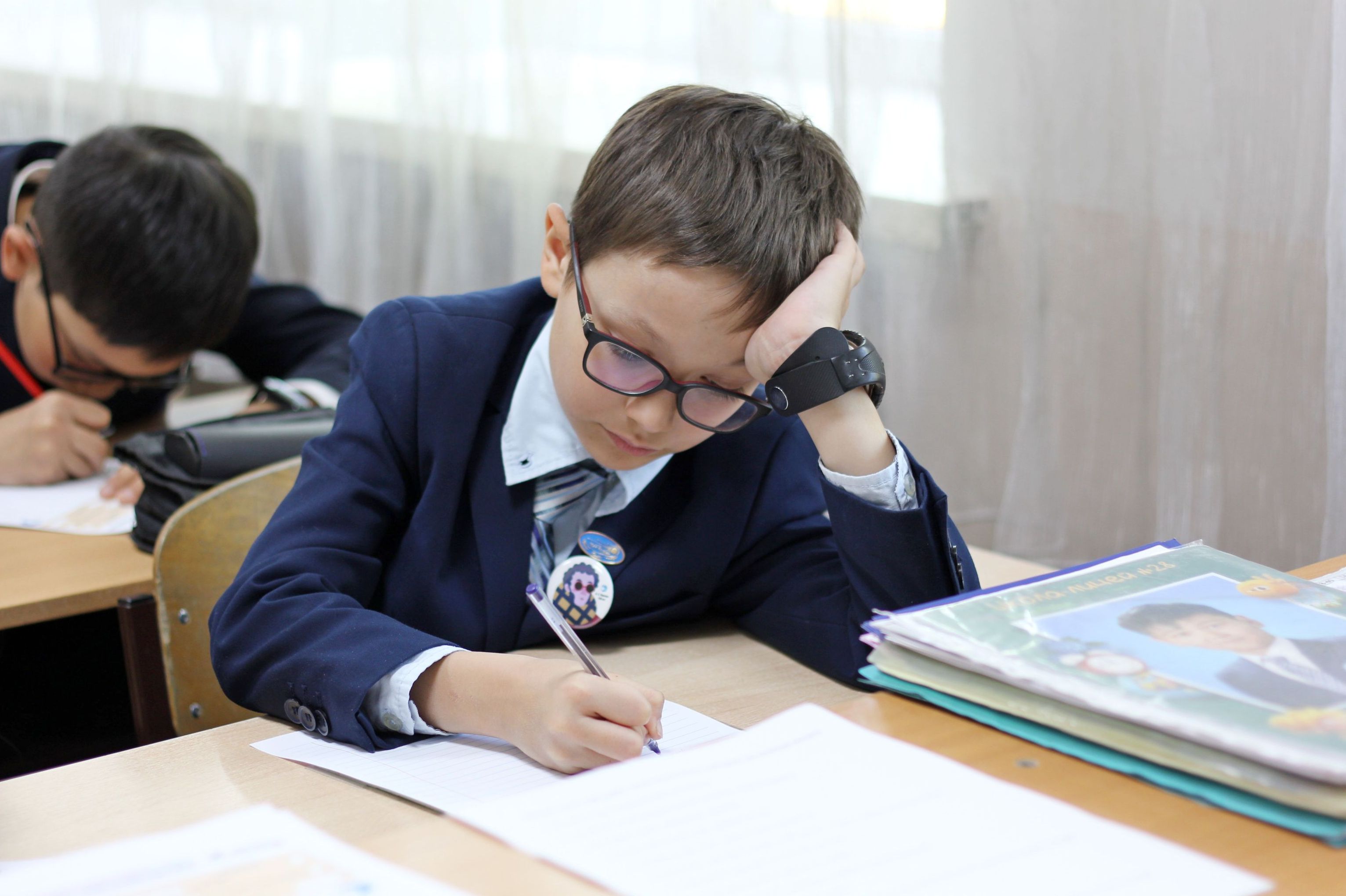 школьники казахстана