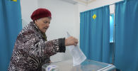 Жители Нур-Султана голосуют на выборах