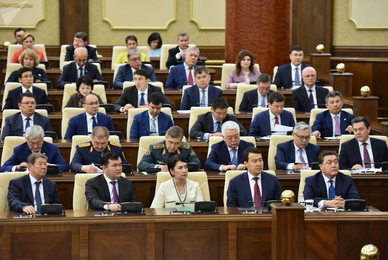 Депутаты казахстана