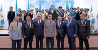 Награждение военнослужащих в преддверии Дня независимости Казахстана