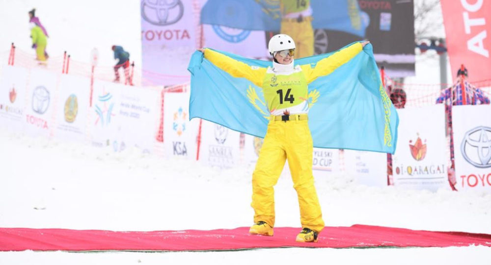 Казахстанка взяла золотую медаль на турнире по лыжной акробатике в США