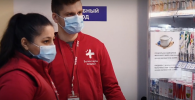Как волонтеры Москвы работают во время пандемии - видео