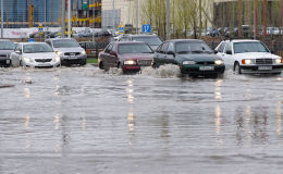 Ливень, архивное фото