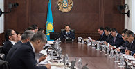 Бақытжан Сағынтаев министрлермен бірге