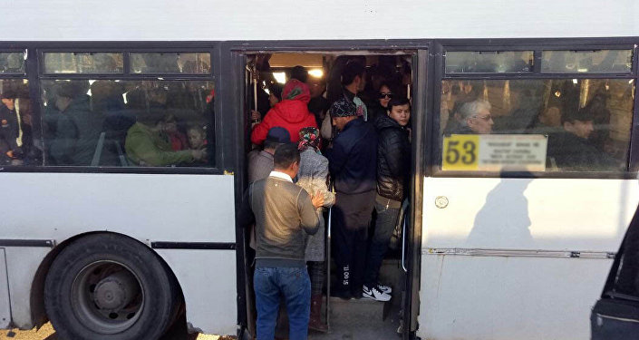 Переполненный автобус в Астане