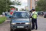 Сотрудники дорожной полиции Казахстана, архивное фото