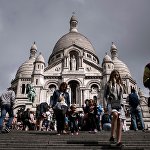 Базилика Сакре-Кер на Монмартре в Париже, архивное фото