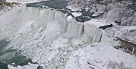 Ниагарский водопад замерз