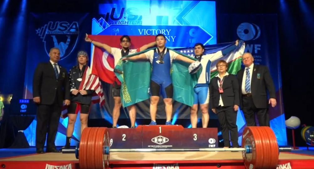 Казахстанский тяжелоатлет Бекболат Рахат