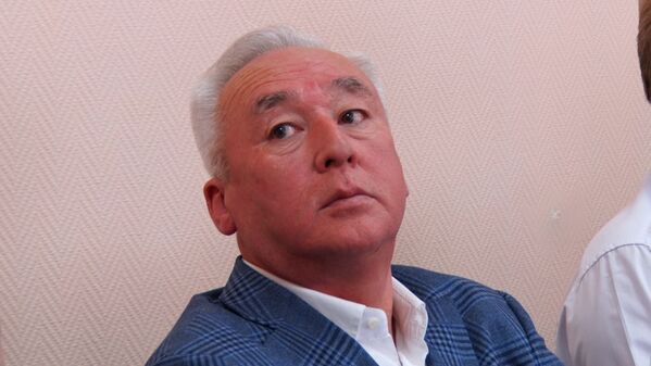 Сейтказы Матаев постоянно мерил себе давление во время суда - Sputnik Казахстан