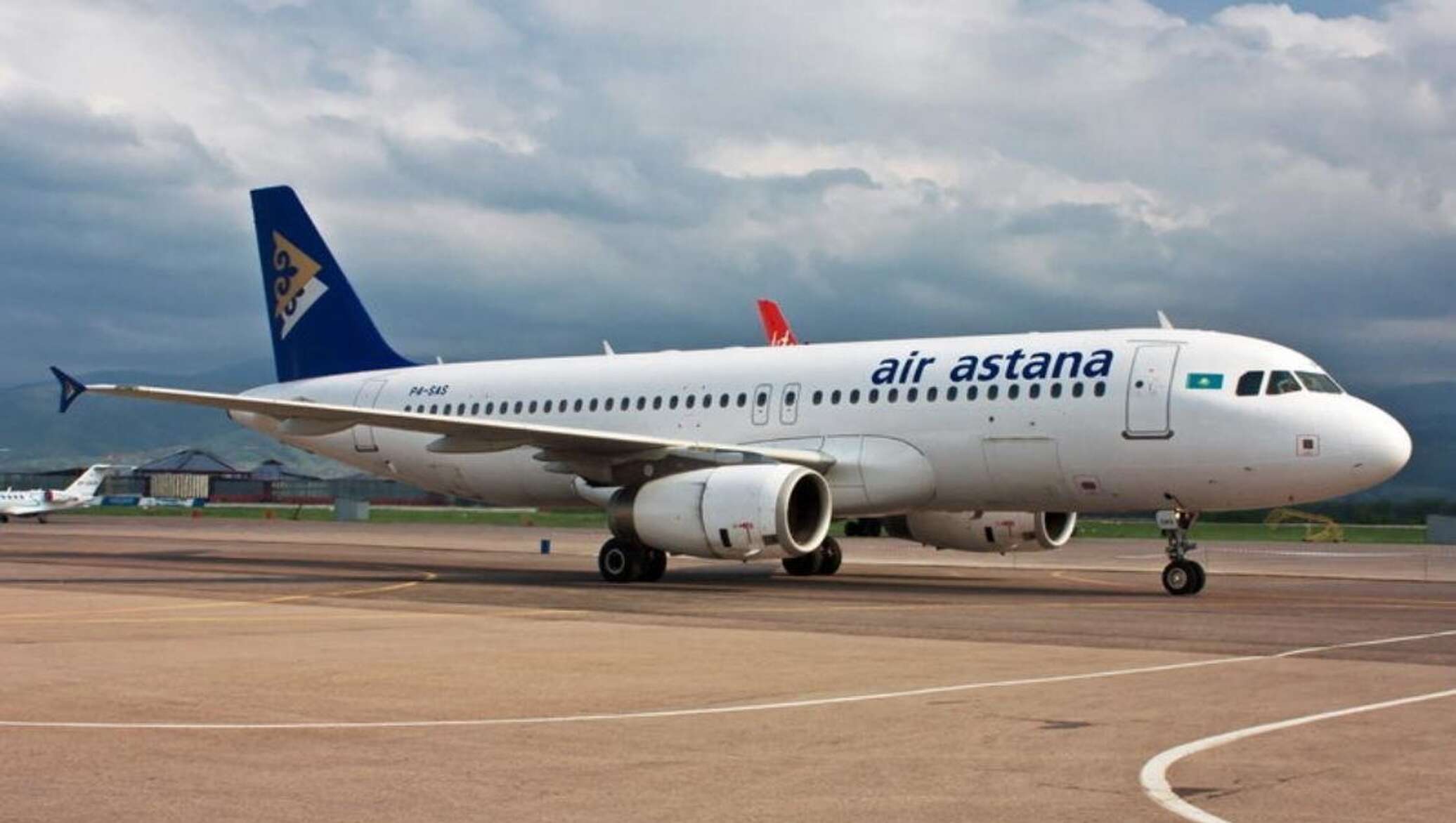 Самолет кз. Эйр Астана. Air Astana самолеты. A310 Air Astana. Airbus a320-232.