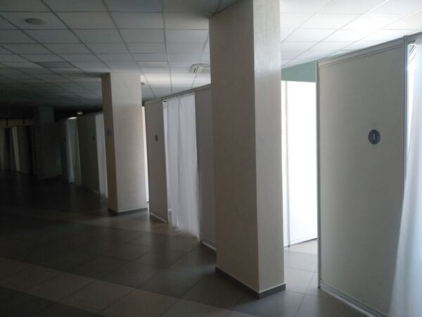 Красиво, но бедно: депутат Смирнова о стационаре на базе Халык Арены  - Sputnik Казахстан