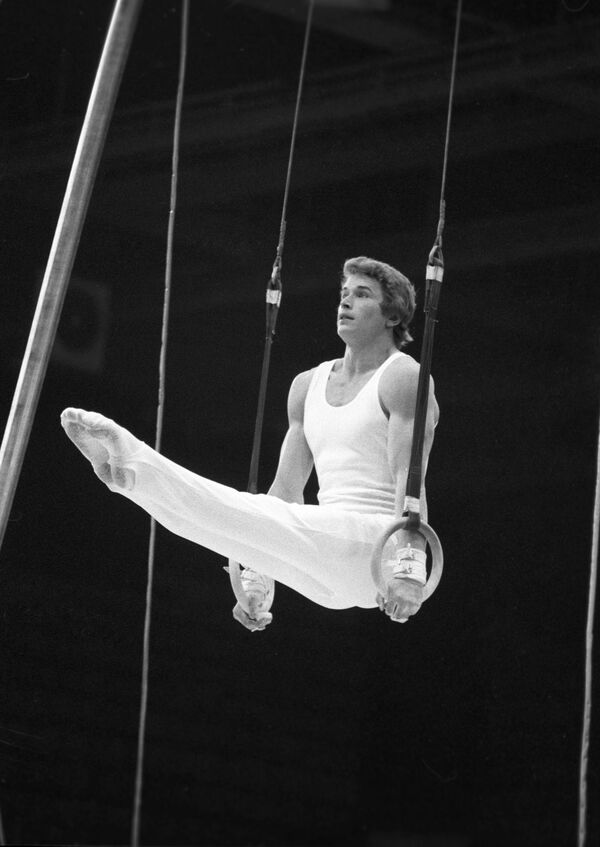 Сколько денег получали советские олимпийцы и на что тратили гонорары? - Sputnik Казахстан