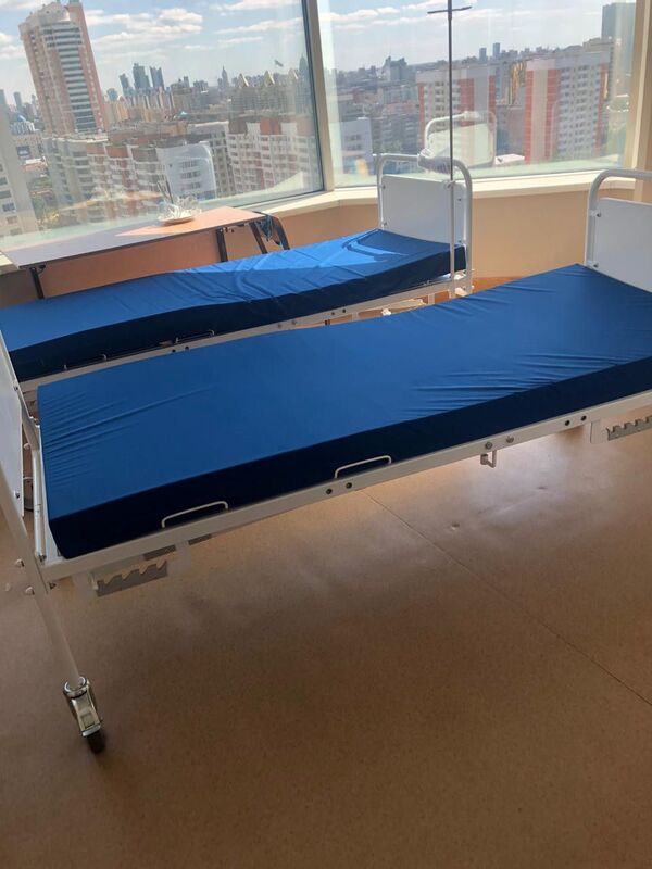 В инфекционный стационар Нур-Султана поступили 500 многофункциональных кроватей - Sputnik Казахстан