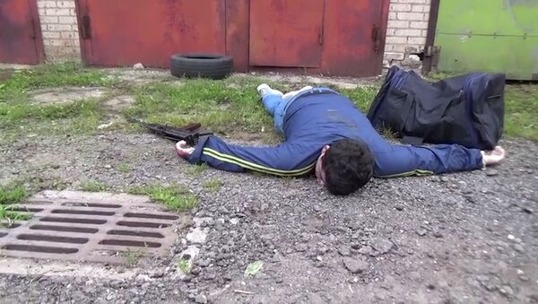  ФСБ опубликовала видео с места предотвращения теракта в Москве - Sputnik Казахстан