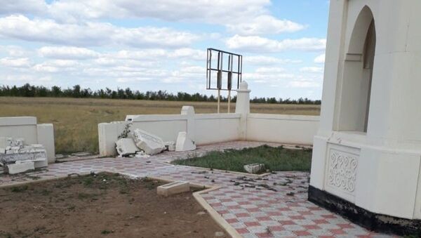 Исторический мавзолей Таксайской принцессы в ЗКО разрушил ветер - Sputnik Казахстан