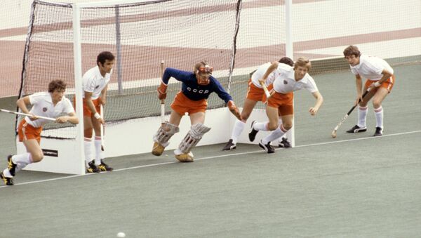 Матч по хоккею на траве мужских сборных команд Испании и СССР  - Sputnik Казахстан