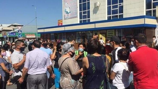 Владельцы бутиков требуют открыть торговые дома в Талдыкоргане - Sputnik Казахстан