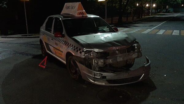 Авария с участием Яндекс такси в Алматы - Sputnik Казахстан