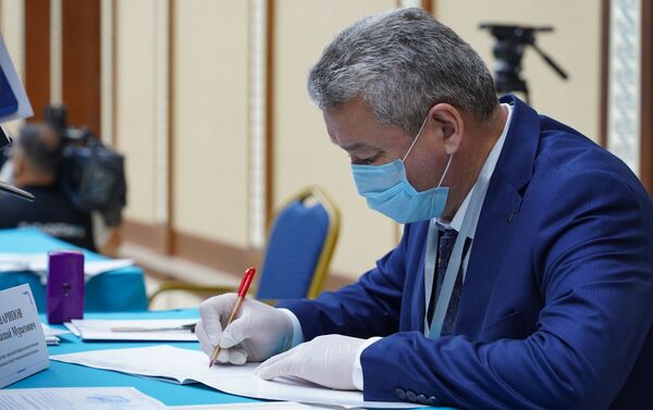 Выборы в сенат. Работа избирательной комиссии на участке - Sputnik Казахстан