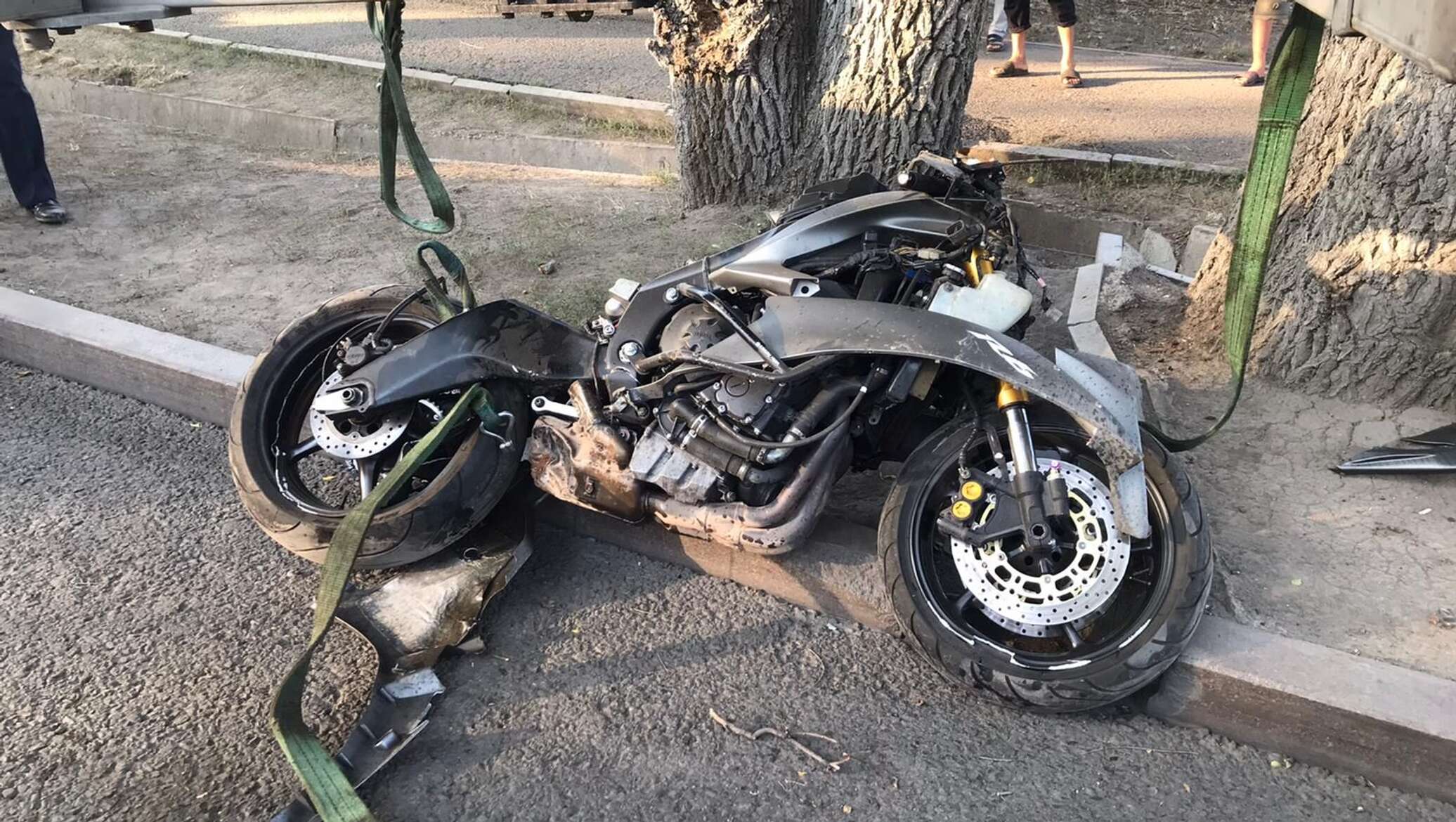 Школьник на мотоцикле разбился