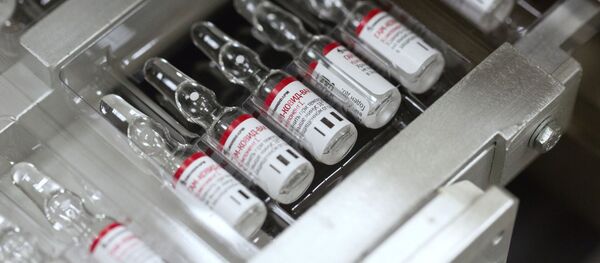 Производство вакцины от COVID-19 на фармацевтическом заводе Биннофарм - Sputnik Қазақстан