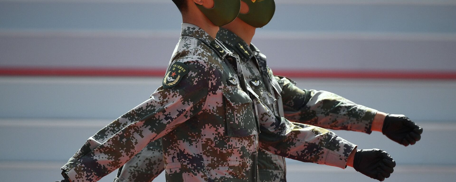 Военнослужащие вооружённых сил Китая на открытии Международного военно-технического форума Армия-2020 в военно-патриотическом парке Патриот - Sputnik Казахстан, 1920, 02.08.2022