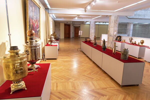 На выставке представлено около 50 экспонатов - Sputnik Казахстан