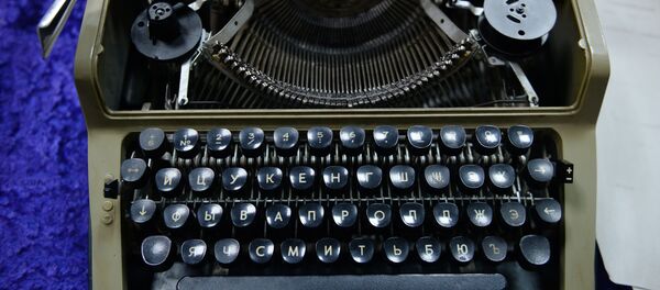 Печатнкая машинка, иллюстративное фото Печатнкая машинка, иллюстративное фото - Sputnik Казахстан
