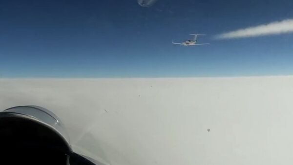 Российский истребитель перехватил над Балтикой два самолета–разведчика - видео - Sputnik Казахстан