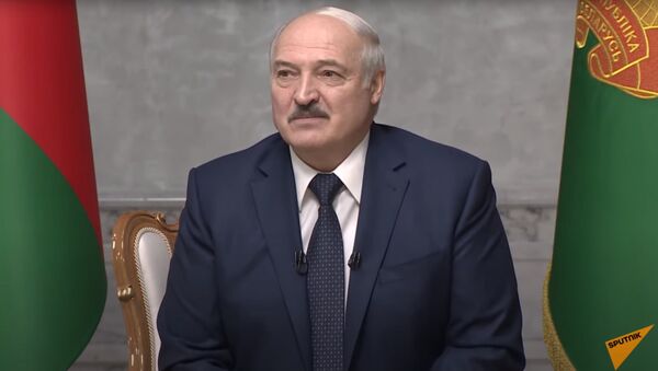 Лукашенко о протестах в Беларуси и отношении к оппозиции: полная версия большого интервью - видео - Sputnik Казахстан