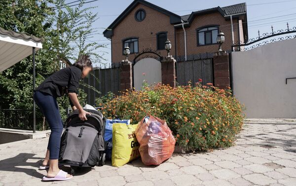 Дочь одной из жертв насилия готовится к переезду в новое жилье - Sputnik Казахстан