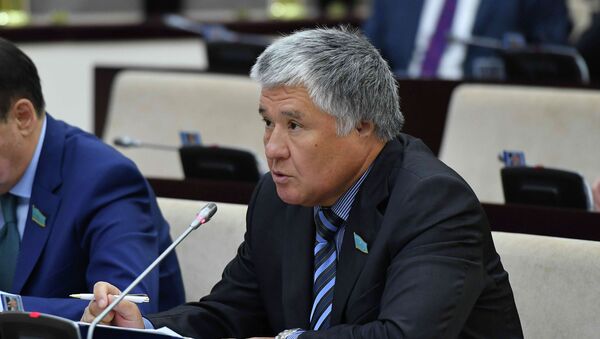 Депутат сената Даурен Адильбеков - Sputnik Казахстан