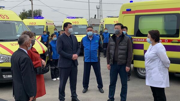 Министр здравоохранения Алексей Цой осмотрел новый парк машин Службы скорой помощи Алматы - Sputnik Казахстан