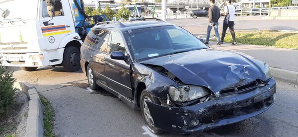 Пьяный водитель устроил ДТП в Алматы – его задержали очевидцы - Sputnik Казахстан